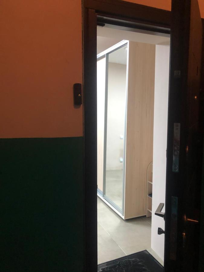 Nigoyana,23 Apartment Вокзал Днепр Esterno foto